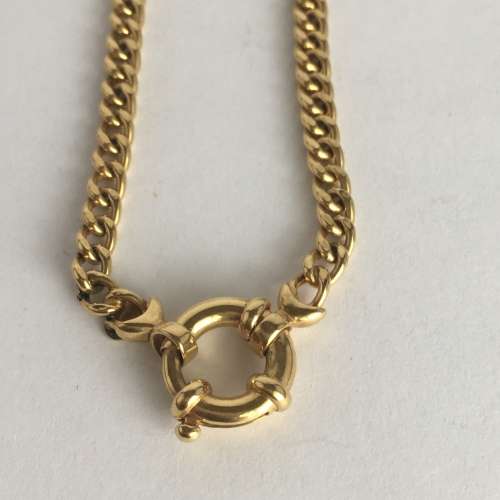 Stunning 9ct Yellow Gold Ladies Necklace