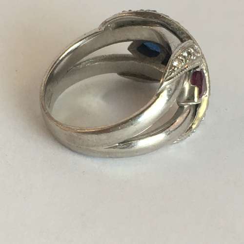 Unique 18ct White Gold & Diamond Ladies Ring