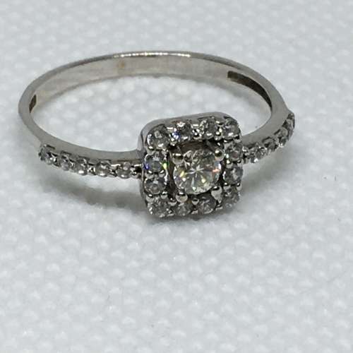 9ct White Gold & Diamond Ladies Ring