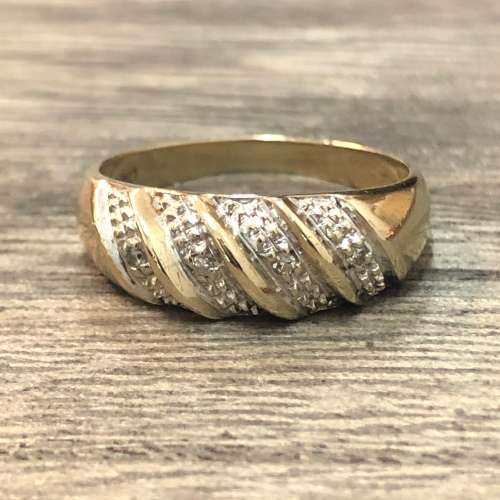 9ct Yellow Gold Ladies Ring