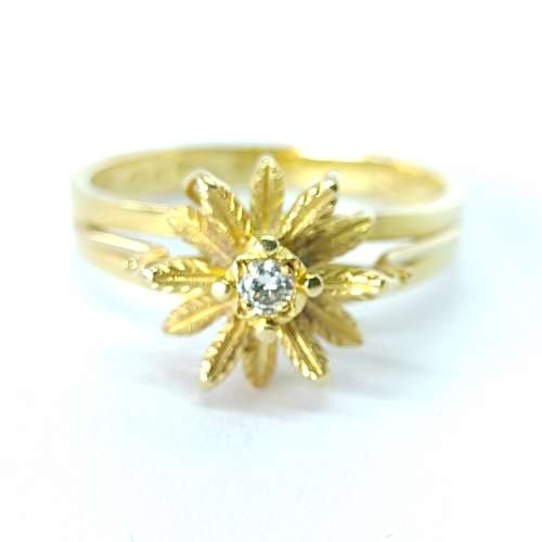 18ct Yellow Gold Diamond Floral Ring
