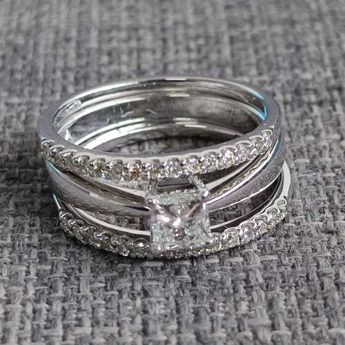 Beautiful White Gold Princess Cut Diamond Ring