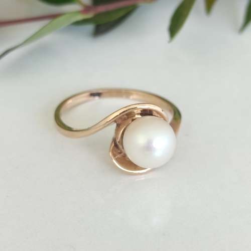Yellow Gold Pearl Ring #CC014
