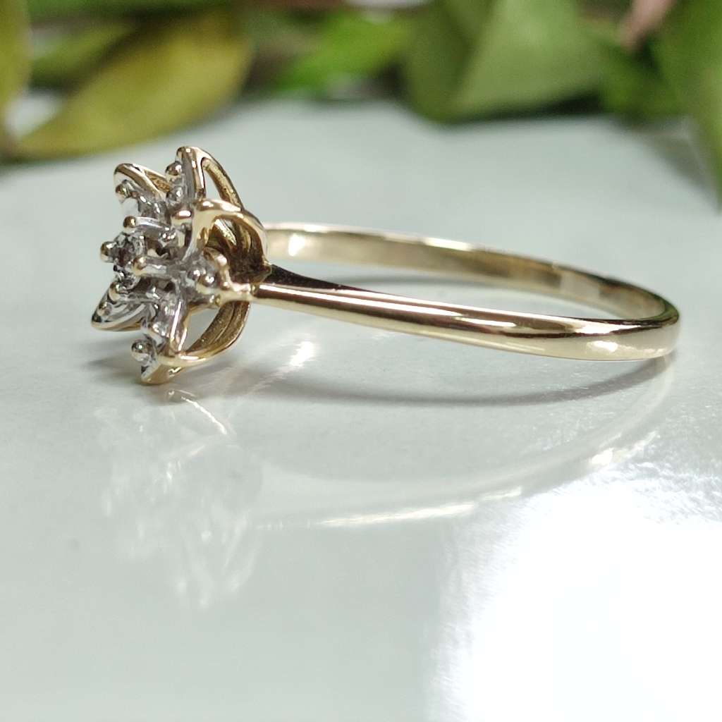 9kt Yellow Gold Star Diamond Ring #1148
