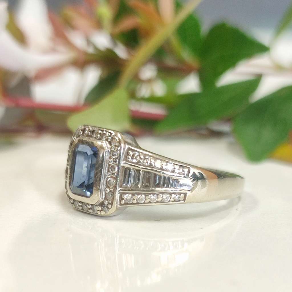 9kt White Gold + Sapphire & Diamonds Ring #1166