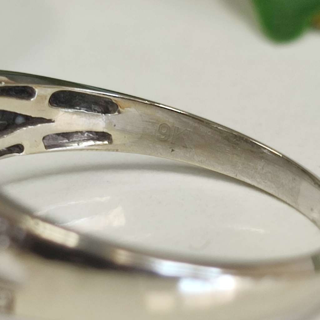 9kt White Gold + Sapphire & Diamonds Ring #1166