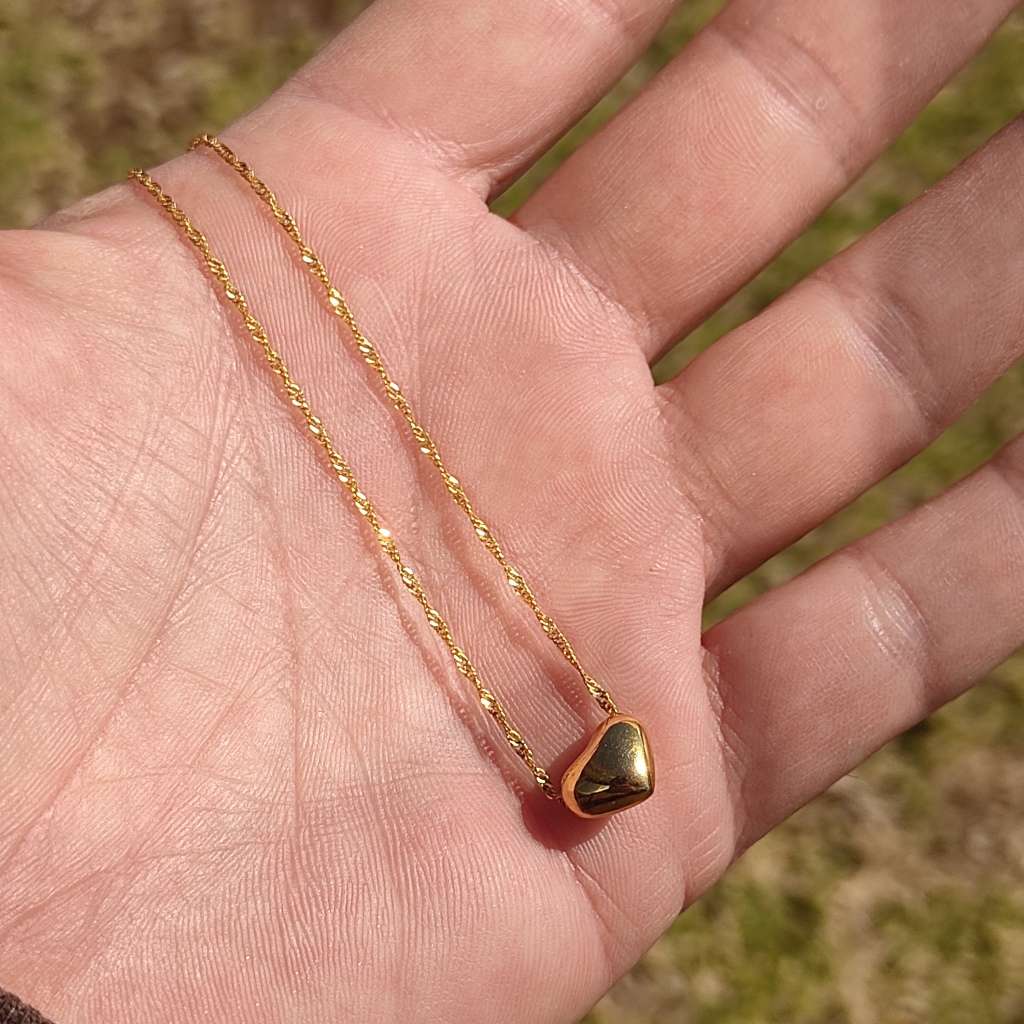 9ct Yellow Gold Necklace & Heart Pendant #cc002