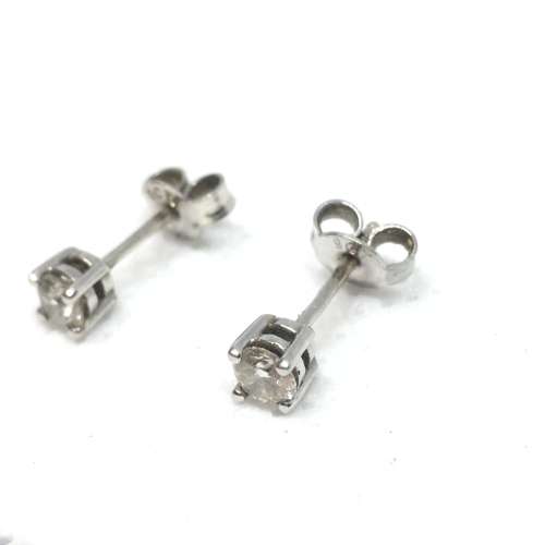 Beautiful 9ct White gold Diamond Stud Earrings
