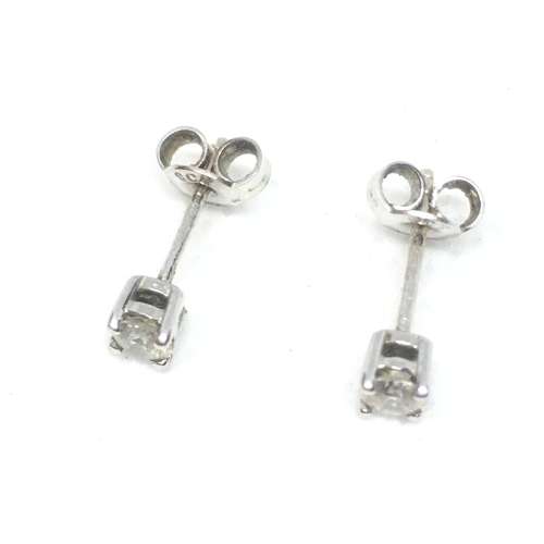 Beautiful 9ct White gold Diamond Stud Earrings