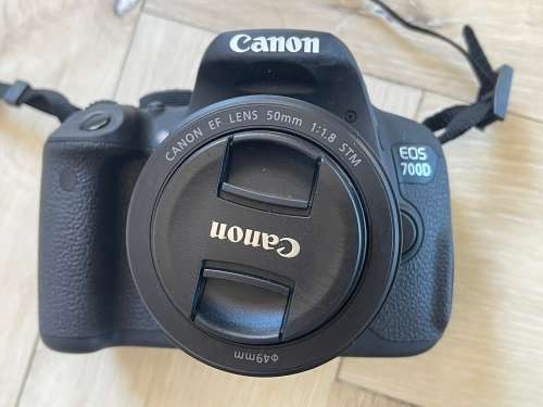 Canon EOS 700D Camera and 18 MP Lens Plus Kit with 2 Extra Lenses