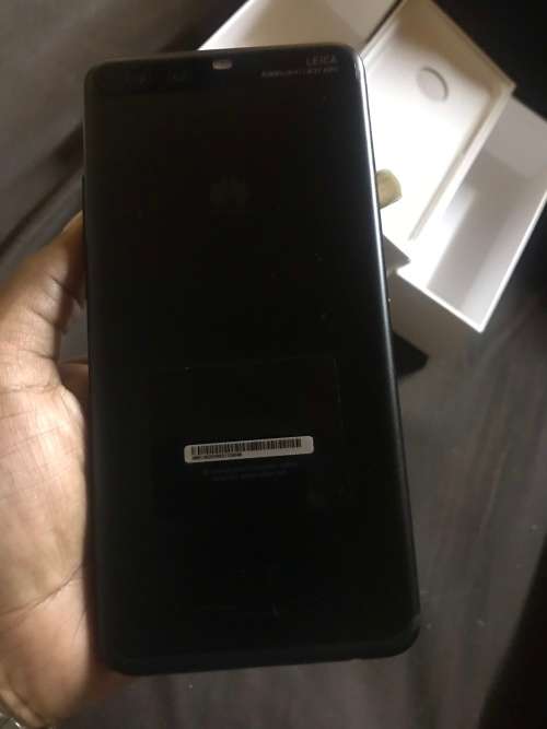 HAUWEI P10 PLUS GRAPHITE BLACK 128GB  *VODACOM 2 YEAR GUARANTEE + VIP SERVICE)