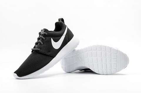 Original Ladies Nike Roshe One 844994-002 - UK 4 (SA 4)
