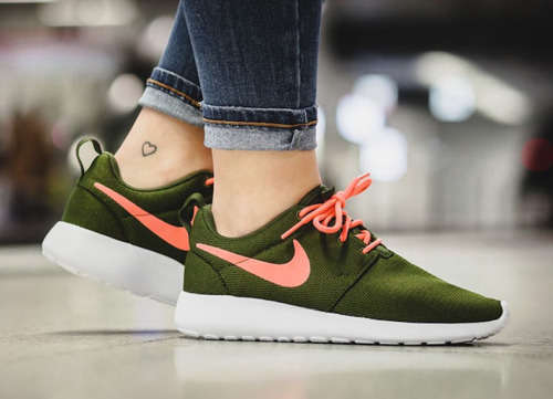 Original Ladies Nike Roshe One 511882-306 - UK 7 (SA 7)
