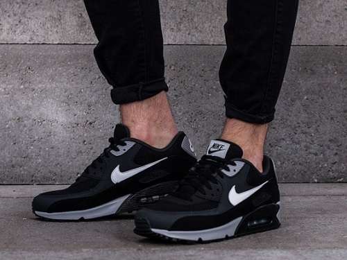 Original Mens Nike Air Max 90 Essential - 537384-063 - UK 9 (SA 9)