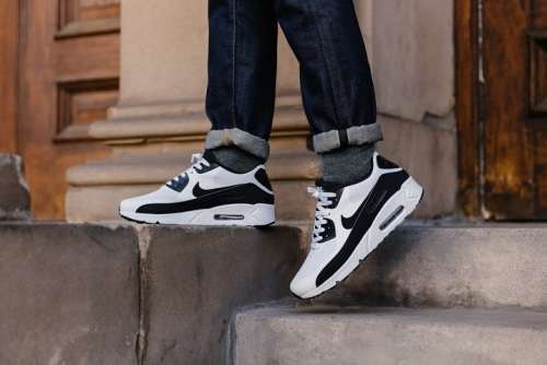 Original Mens Nike Air Max 90 Ultra 2.0 Essential - 875695-100 - UK 9 (SA 9)