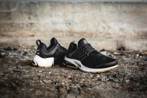 Original Ladies Nike Air Presto- 878068-005- UK 4.5 (SA 4.5)