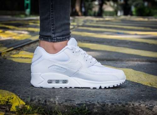 Original Mens Nike Air Max 90 Essential - 537384-111 - UK 9 (SA 9)