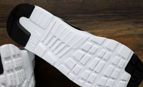 Original Ladies Nike Air Max Tavas - 916791-100 - UK 6 (SA 6)