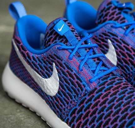Original Ladies Nike Roshe One Flyknit - 704927-404 - UK 4 (SA 4)