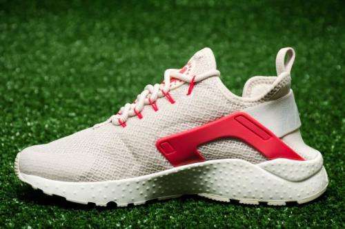 Original Ladies AIR HUARACHE RUN ULTRA - 819151-105 - UK 6 (SA 6)