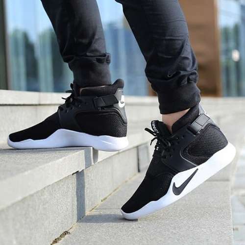 Nike incursion mid online
