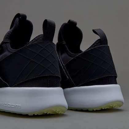 Original Ladies Nike Air Zoom Strong - 843975-001 - UK 6 (SA 6)