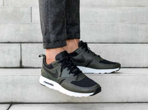 Original Mens Nike AIR MAX VISION - 918230-002 ***SEE AVAILABLE SIZES IN AD***