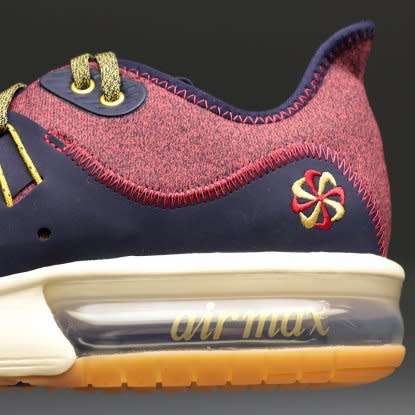 Original Mens Nike Air Max Sequent 3 PRM VST - AR0253-600 - UK 11 (SA 11)