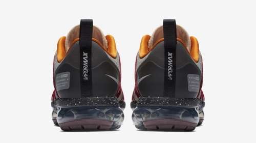 Original Mens Nike AIR VAPORMAX RUN UTILITY - AQ8810-200 - UK 11 (SA 11)