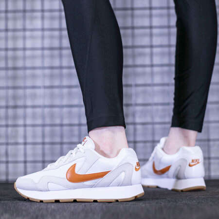 Wmns nike delfine on sale
