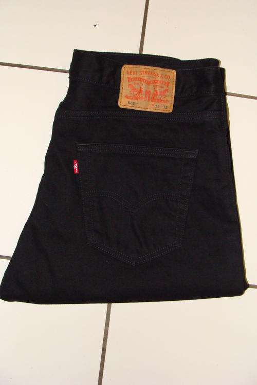 Authentic Levi Strauss 582 W38L32 Black