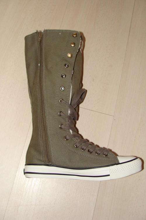 Authentic Ladies Levis Boots with Inner Wool - Goblin - SA 5 - Khakhi