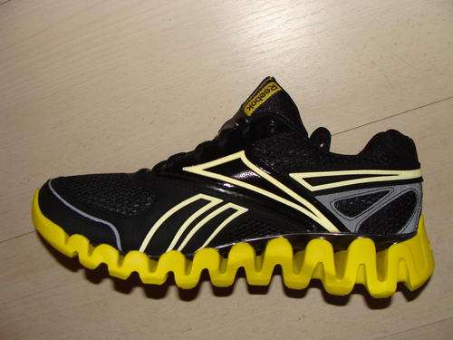 Original Mens Reebok Zig Tech ZIGFUEL Black Comet UK 8