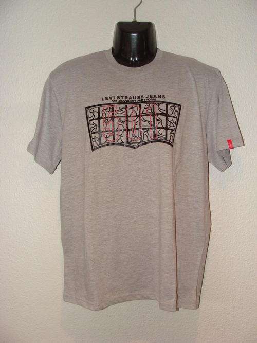 Mens Levi's Short Sleeve T - Shirt Slim Fit - Large