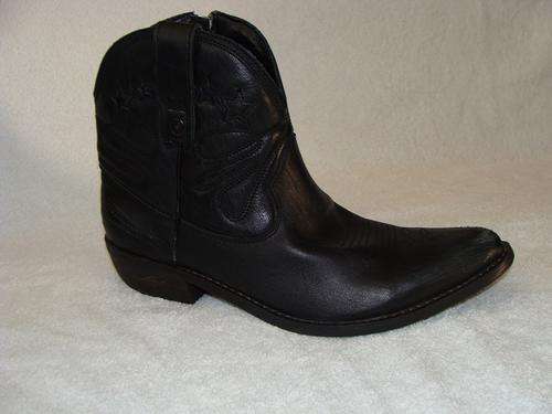 Original Ladies Levi's Neve - (Black) UK 7 (SA 7) Leather Upper - Side Zip