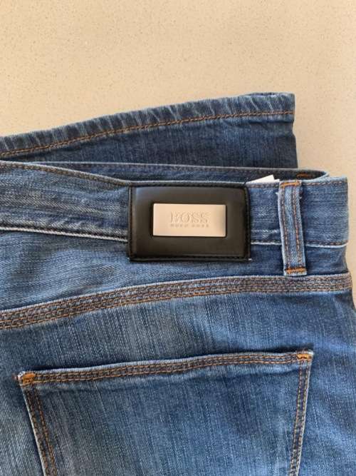 Hugo Boss Iowa Regulat Fit Stretch Dark Jeans