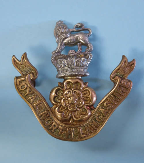 The Royal North Lancashire Regiment Cap Badge QVC  *Kip 663*