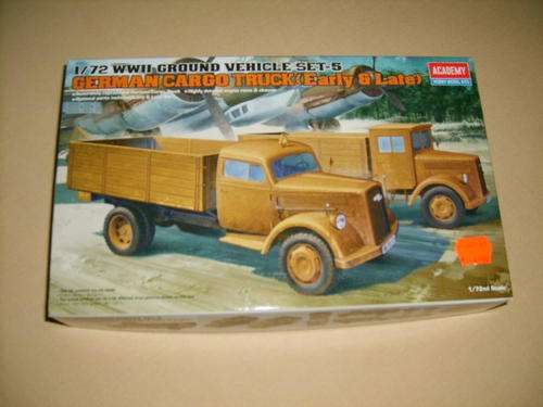 German Cargo Truck (Early & Late) - 1/72 Academy Kit