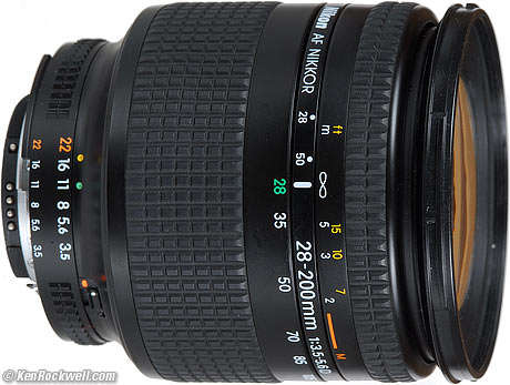 Nikon AF Nikkor 28-200mm 3.5-5.6 lens