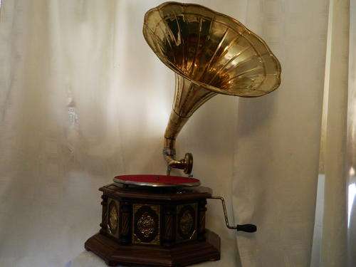 Old Gramaphone - Stunning and in working condition!!!!  Lovely Piece.  2nd Last One Left!!!!
