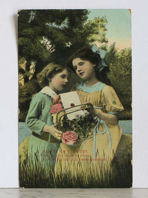 VINTAGE MIXED POSTCARDS (4)
