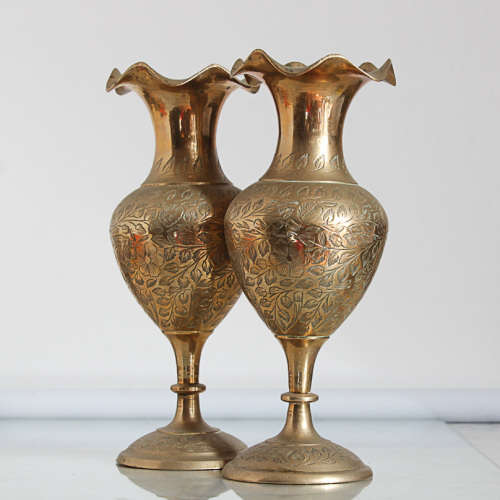 1 LOT, 2 ITEMS, VINTAGE BRASS VASES
