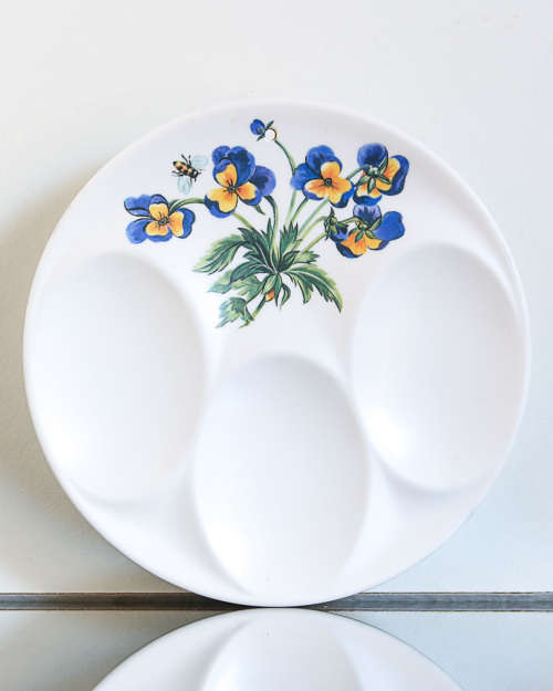 PRETTY SPOON REST WITH FLORAL VIOLET DESIGN AND BEE