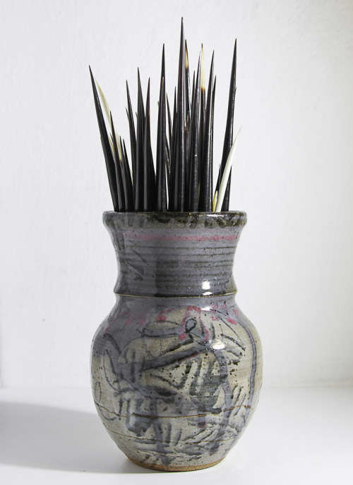 ABSTRACT POTTERY  VASE WITH QUILLS