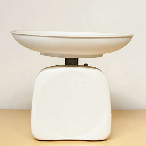 VINTAGE KRUPS SCALE WHITE/GREEN 25lbs x 2oz