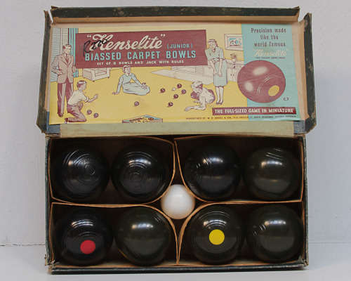 HENSELITE JUNIOR BIASSED CARPET BOWLS GAME IN MINIATURE