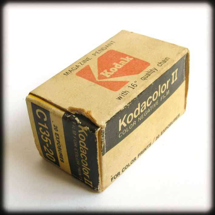 KODAK KODACOLOR II, MAGAZINE PENDANT.. x 1