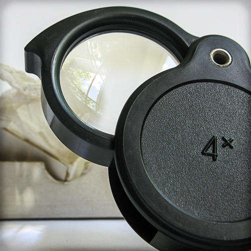 4 x RUSSIAN MAGNIFYING LUPE x1