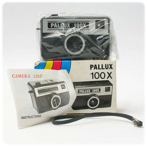 VINTAGE PALLUX 100X PLASTIC CAMERA x1