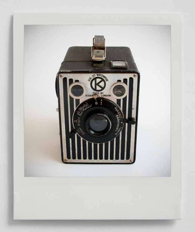 SIX-20 BROWNIE BOX CAMERA, KODAK LONDON